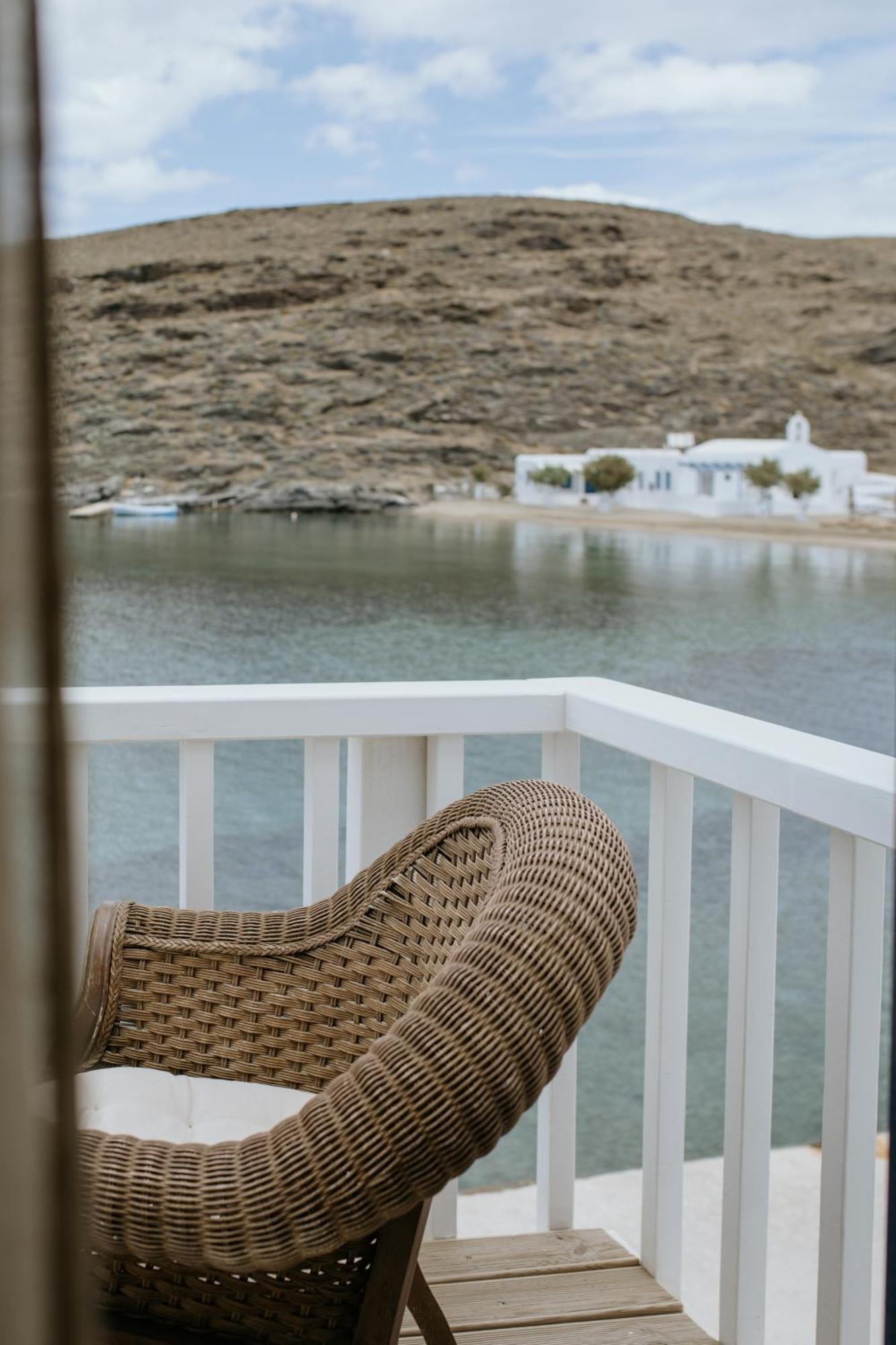 Yi & Thalassa Living By Khi Kythnos Exterior photo