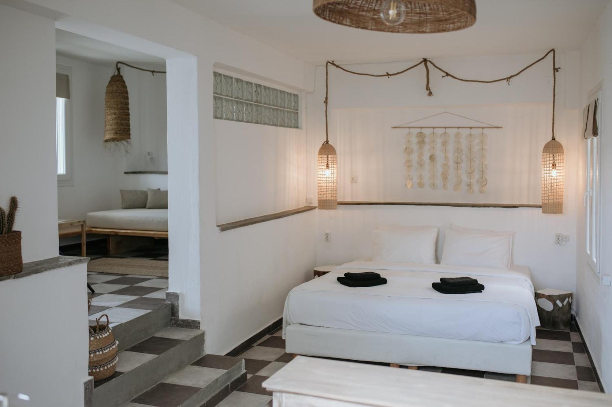Yi & Thalassa Living By Khi Kythnos Exterior photo
