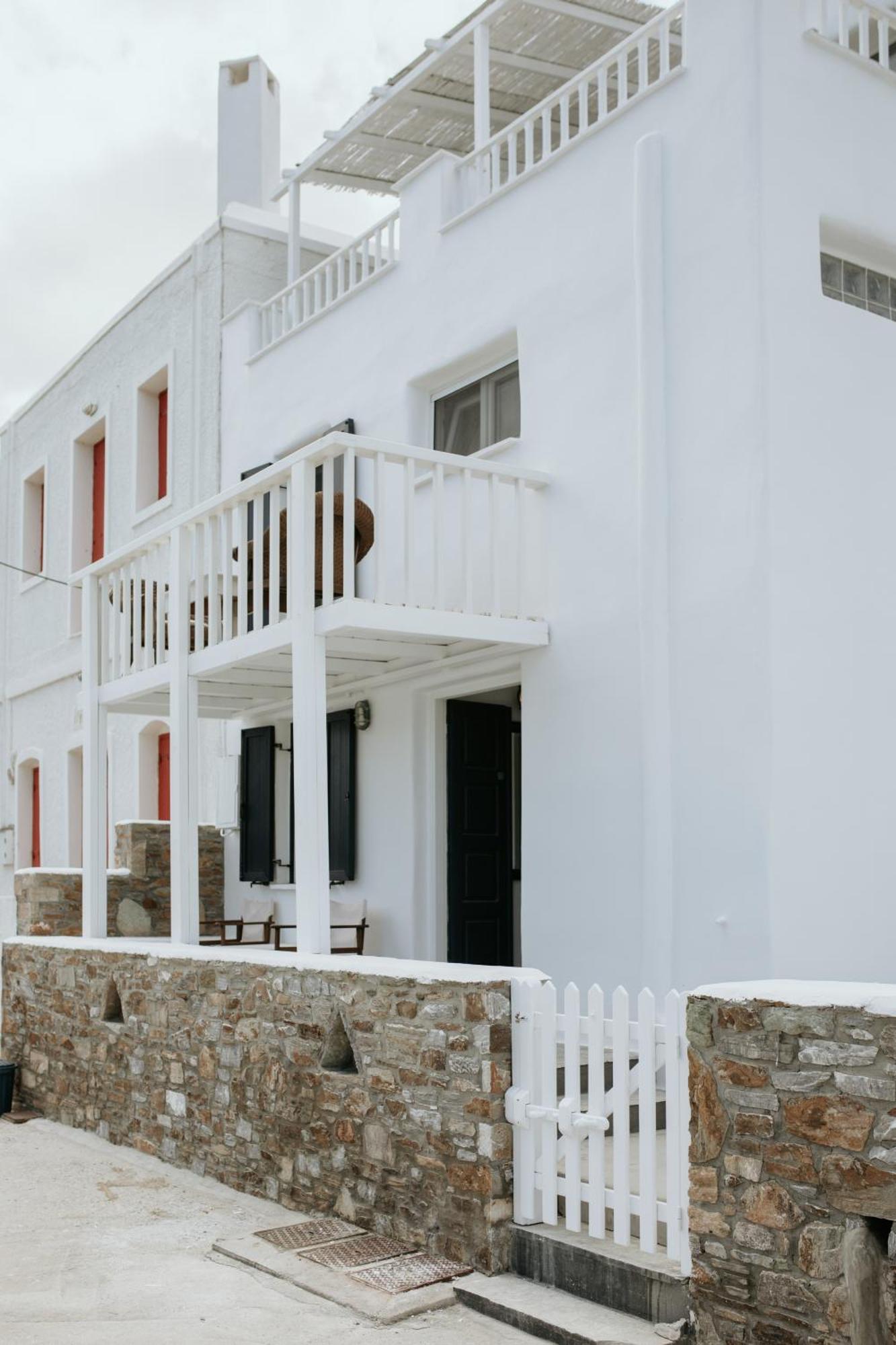 Yi & Thalassa Living By Khi Kythnos Exterior photo